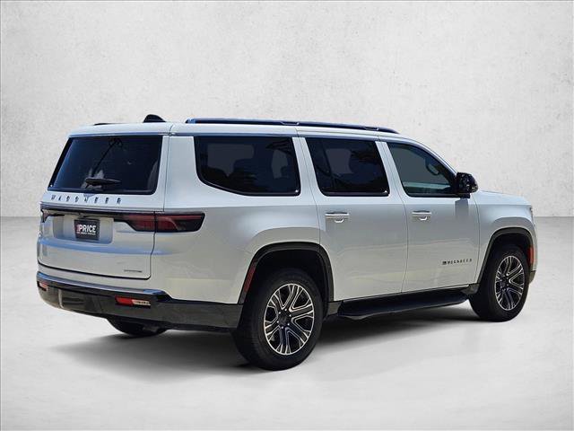 Used 2024 Jeep Wagoneer Series II w/ Flexible Seating Group RWD image 5