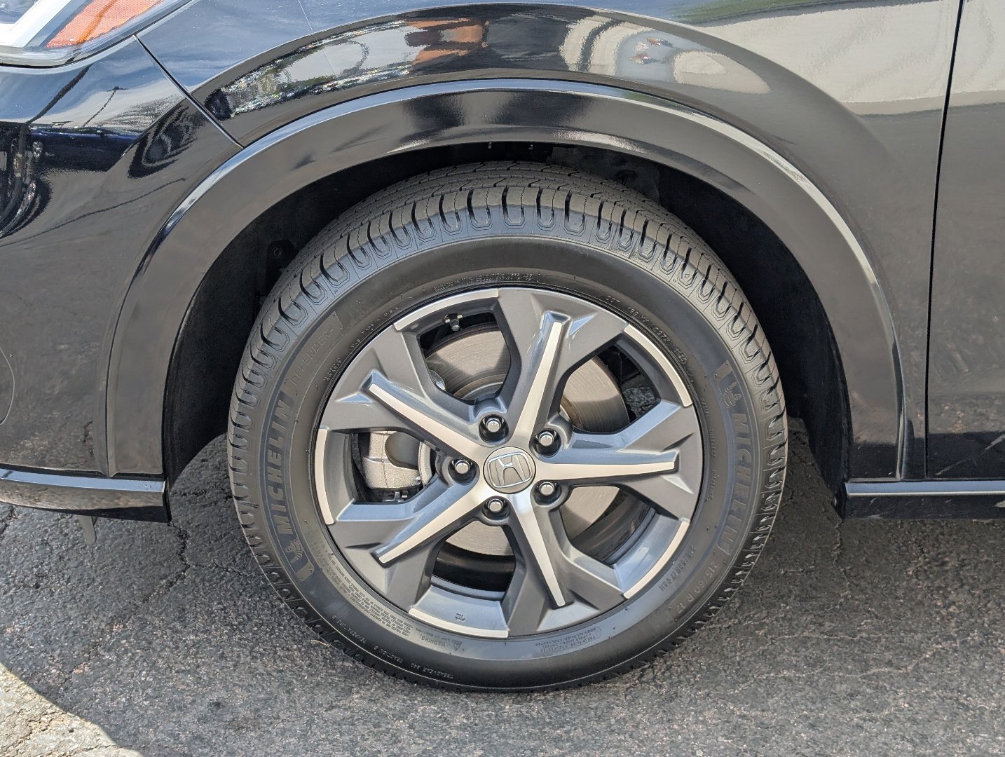 Used 2024 Honda HR-V EX-L image 8