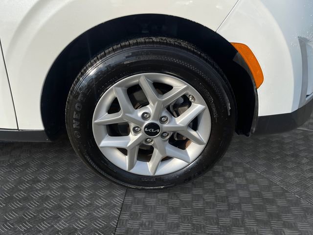 Used 2024 Kia Soul LX w/ Option Group 015 image 35