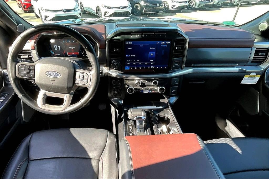 Used 2022 Ford F150 Lariat w/ Equipment Group 502A High image 3