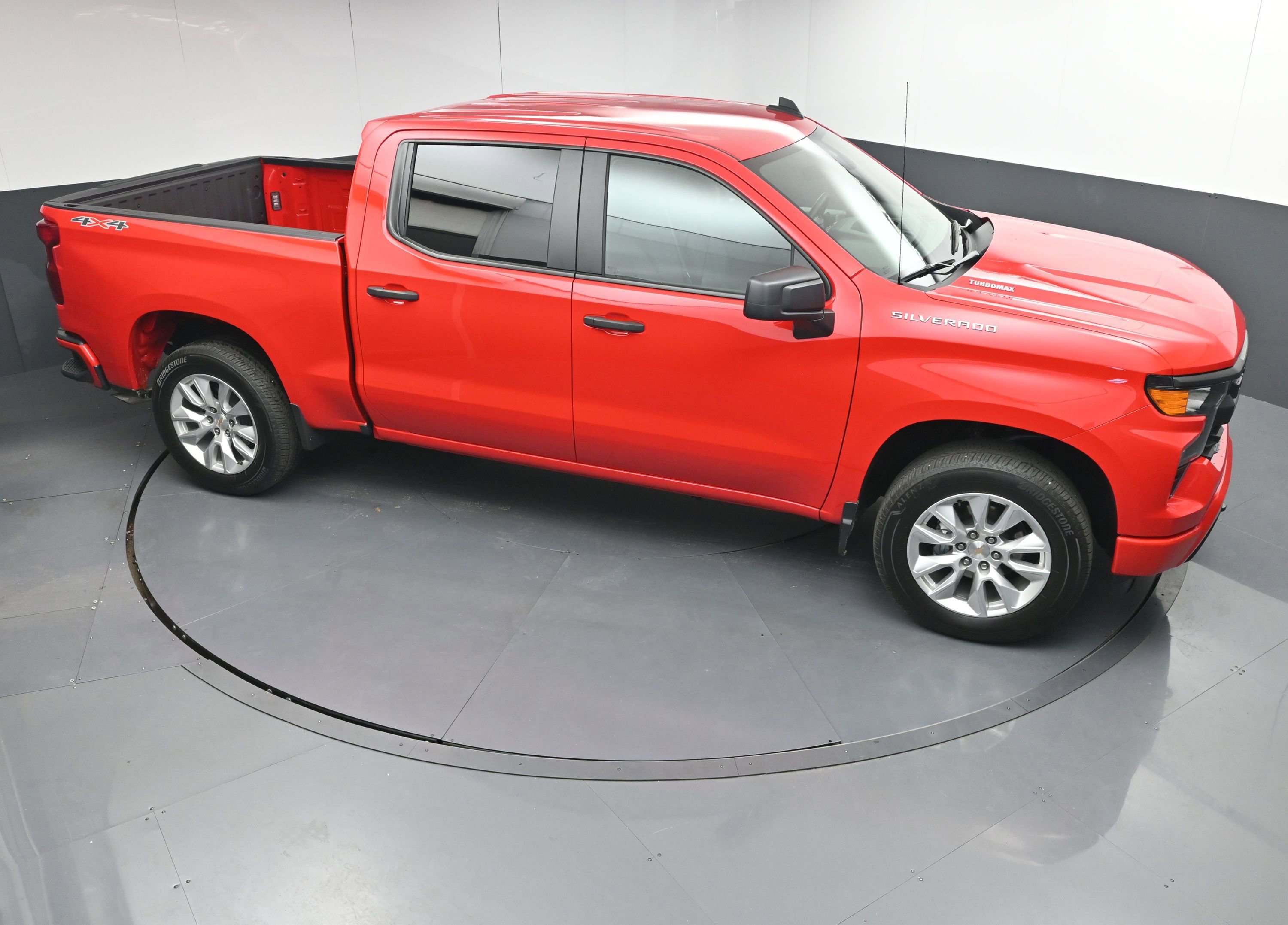 Used 2025 Chevrolet Silverado 1500 Custom image 33