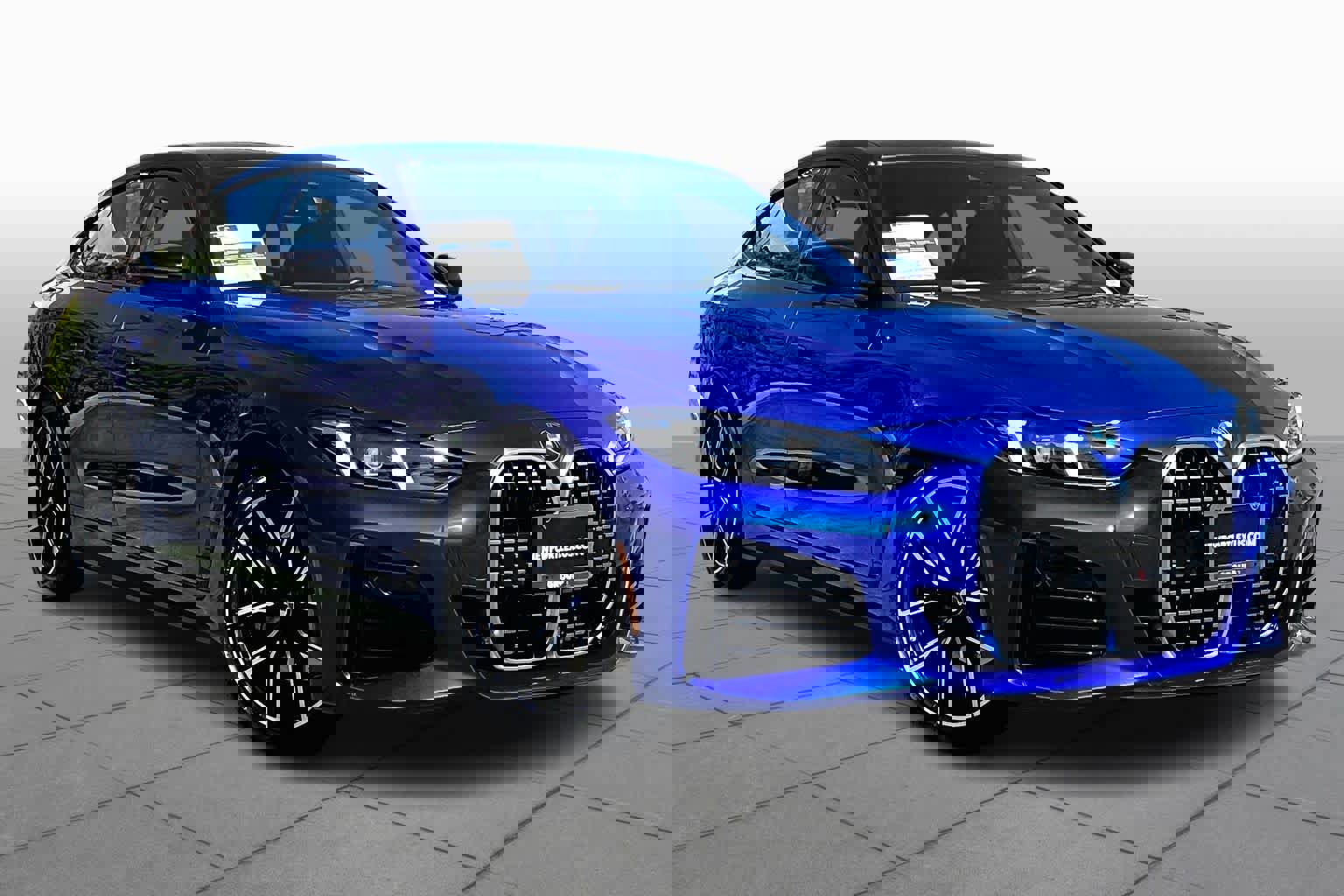 Used 2025 BMW 430i xDrive w/ M Sport Package video 2