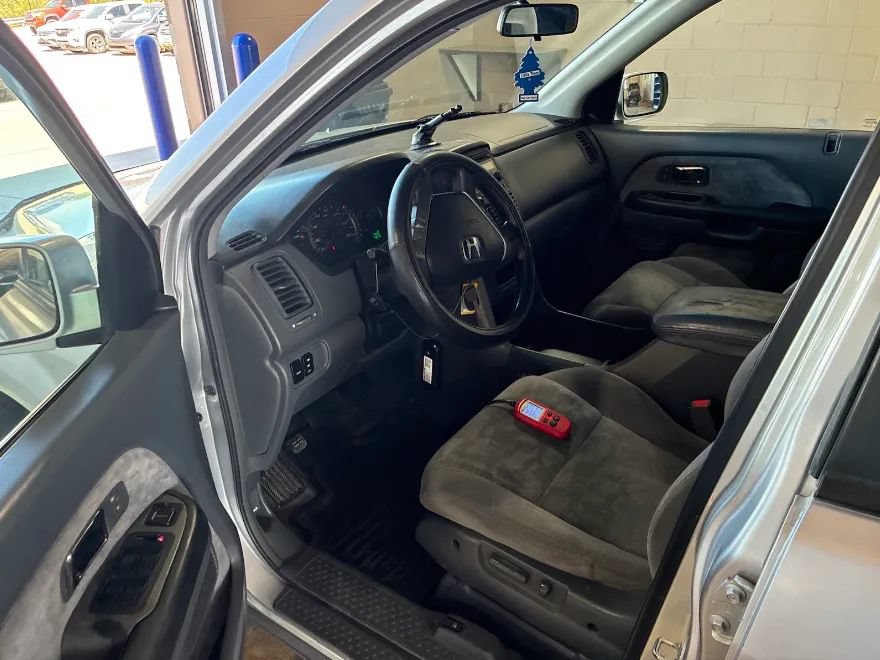 Used 2005 Honda Pilot EX image 9