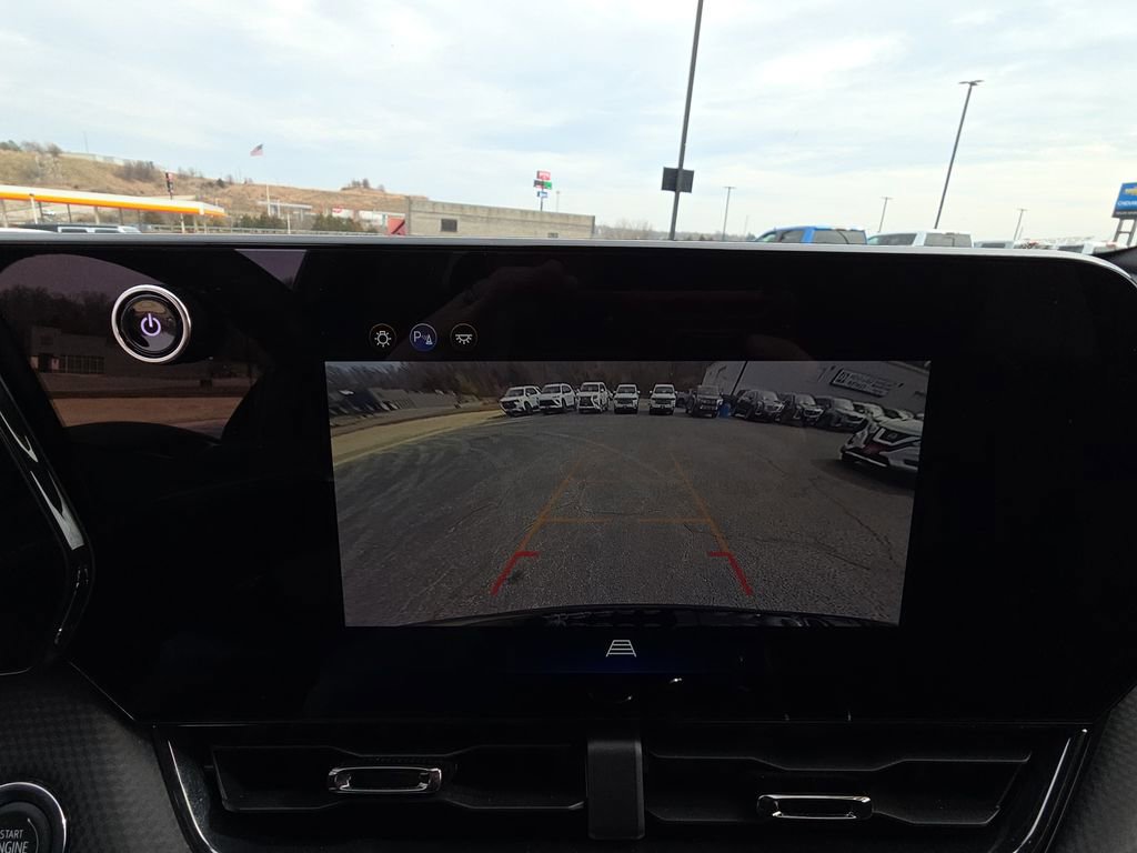 New 2026 Chevrolet Equinox RS w/ Convenience Package III FWD image 22