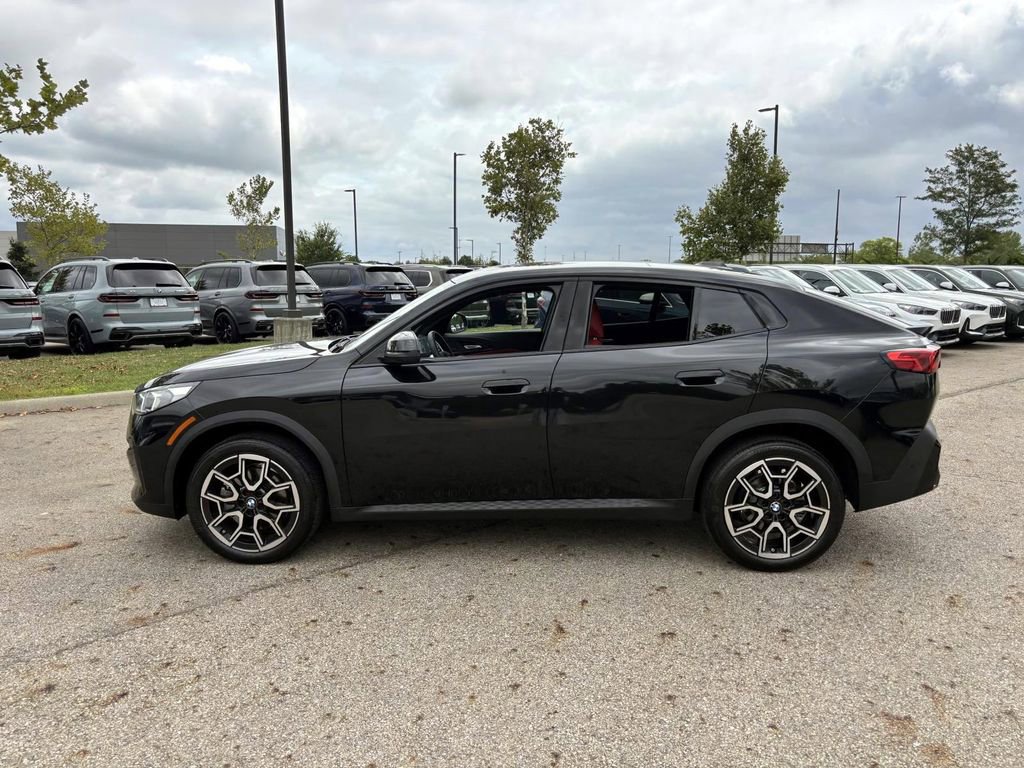 Certified 2025 BMW X2 xDrive28i image 4
