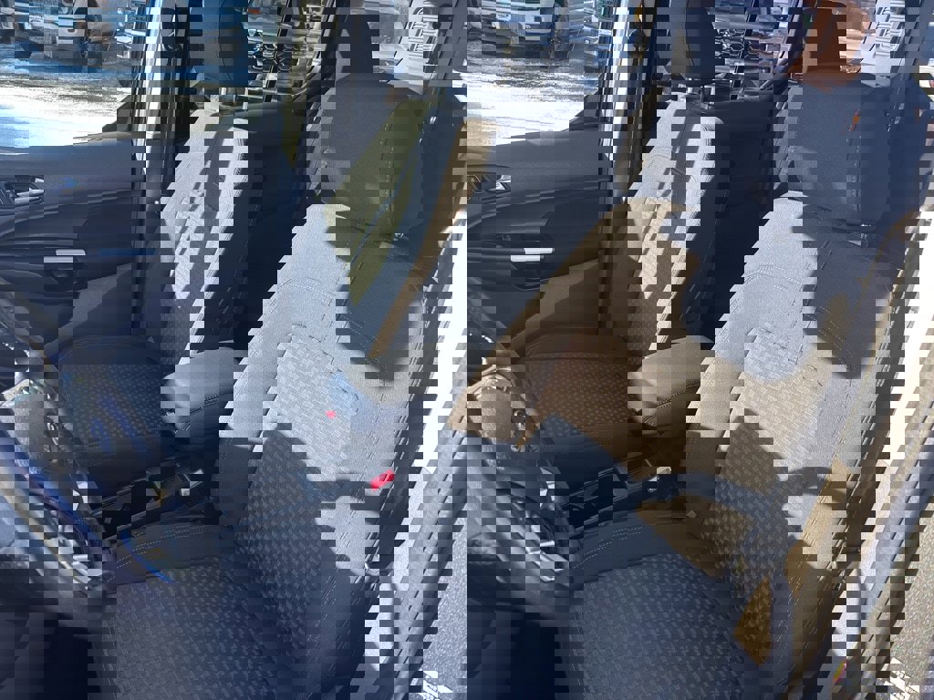 Used 2019 Ford Transit Connect XLT w/ Trailer Tow Package image 16