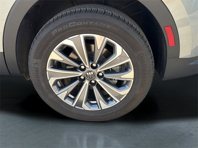 Used 2024 Buick Envision Preferred image 11