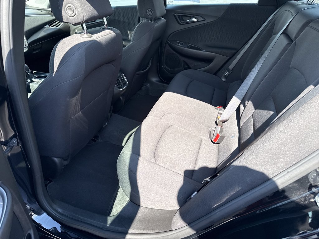 Used 2024 Chevrolet Malibu LT FWD image 17