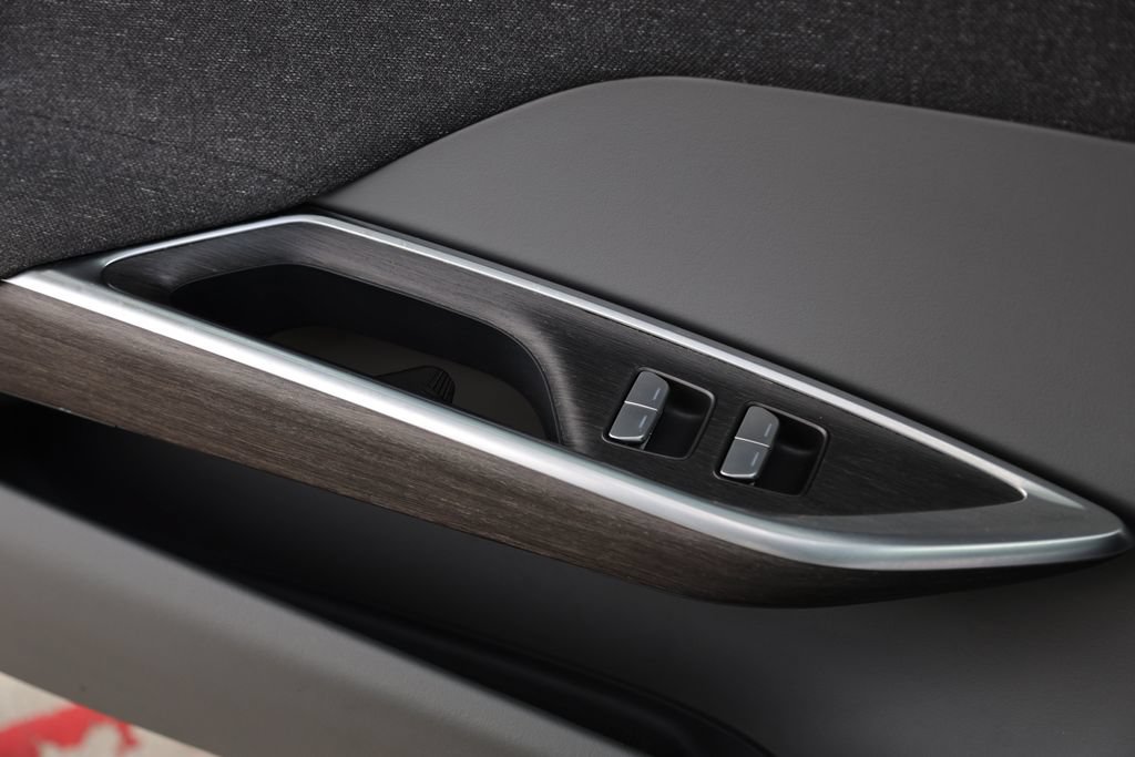 Used 2024 Lucid Air Pure RWD image 24