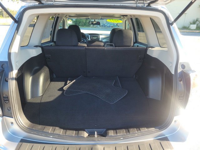 Used 2012 Subaru Forester 2.5X Premium w/ All-Weather Pkg AWD/4WD image 7