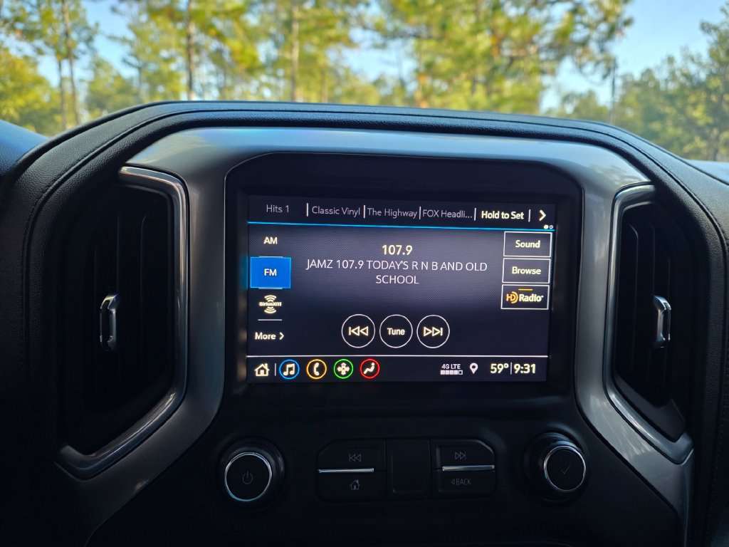 Used 2019 Chevrolet Silverado 1500 RST AWD/4WD image 29