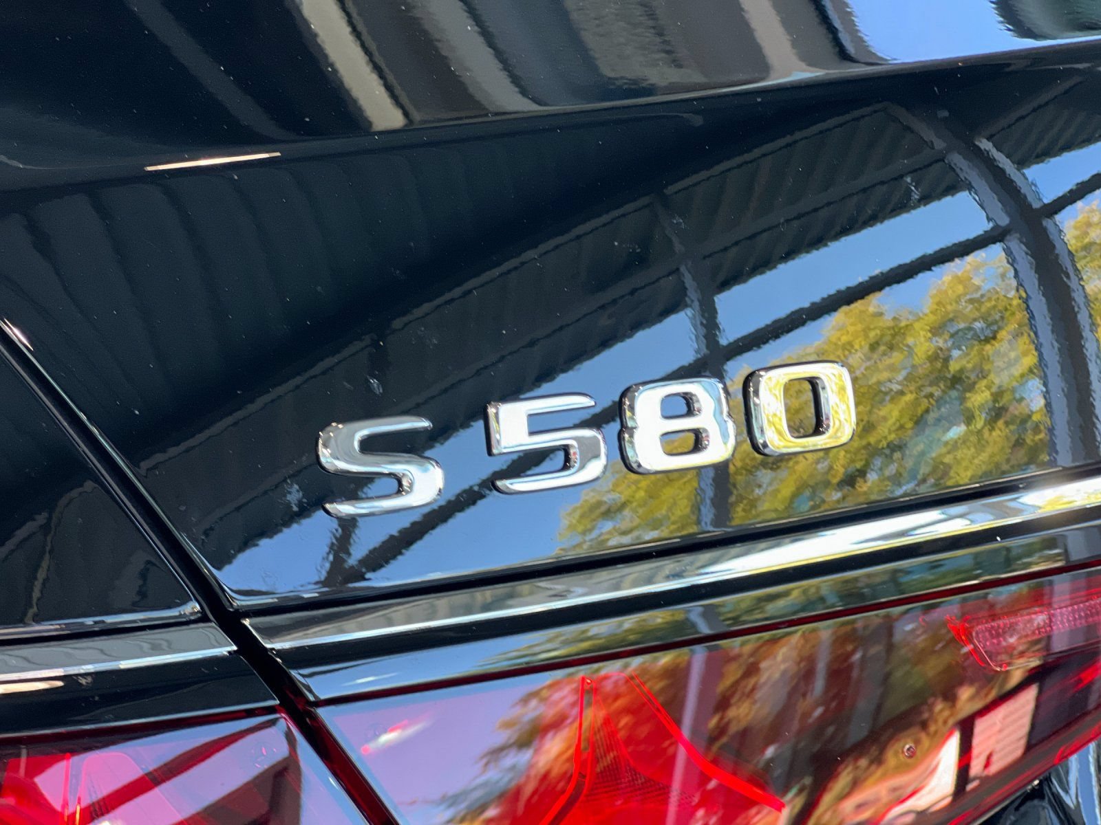 New 2027 Mercedes-Benz S 580 4MATIC Sedan image 22