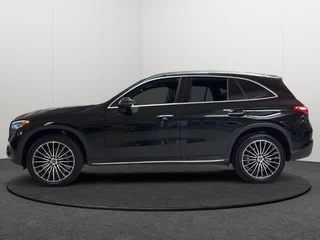 Certified 2026 Mercedes-Benz GLC 300 4MATIC image 3