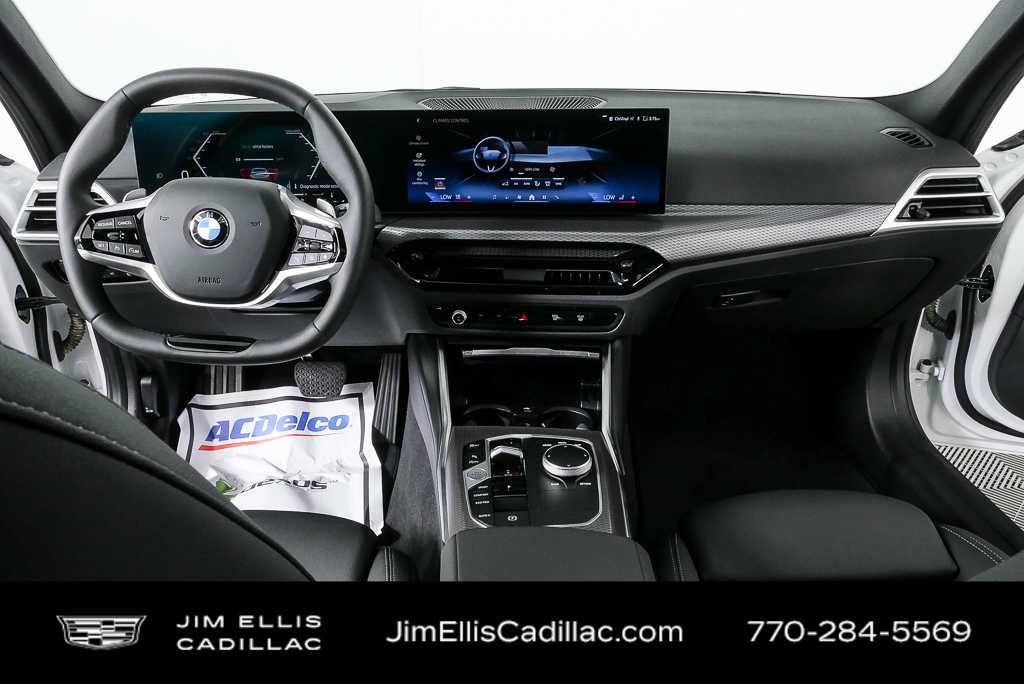 Used 2025 BMW 330i xDrive Sedan AWD/4WD image 18