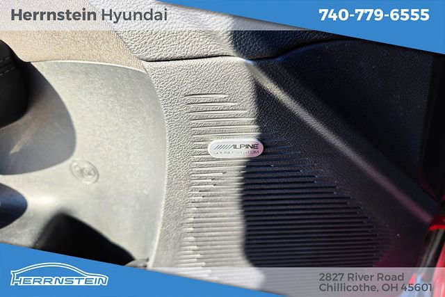 Used 2023 Dodge Challenger SXT RWD image 17