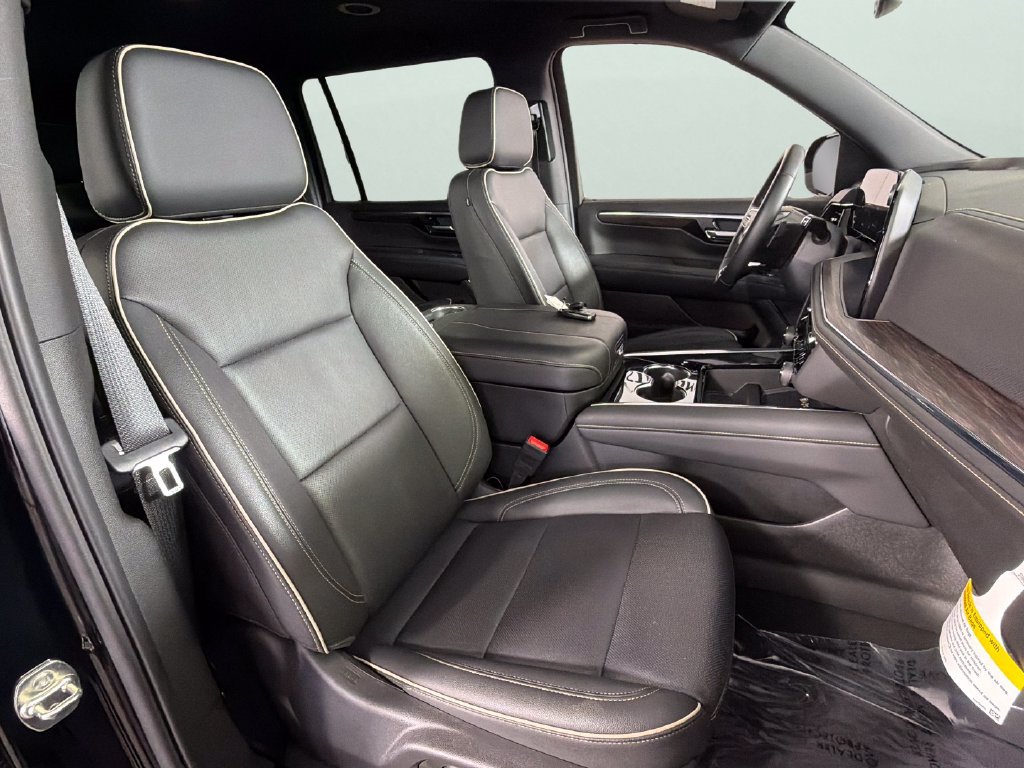 Certified 2025 Chevrolet Suburban Premier RWD image 39