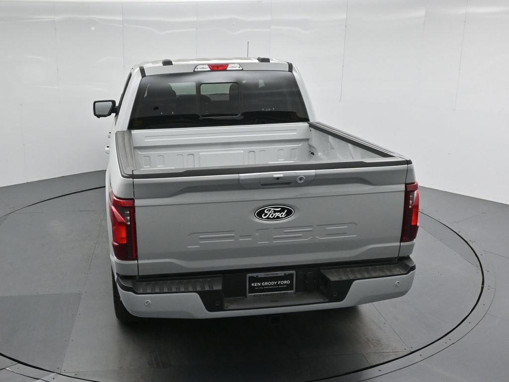 New 2026 Ford F150 XLT w/ Equipment Group 302A MID image 40