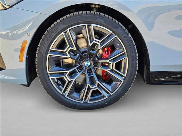 New 2026 BMW 530i xDrive w/ M Sport Package AWD/4WD image 9