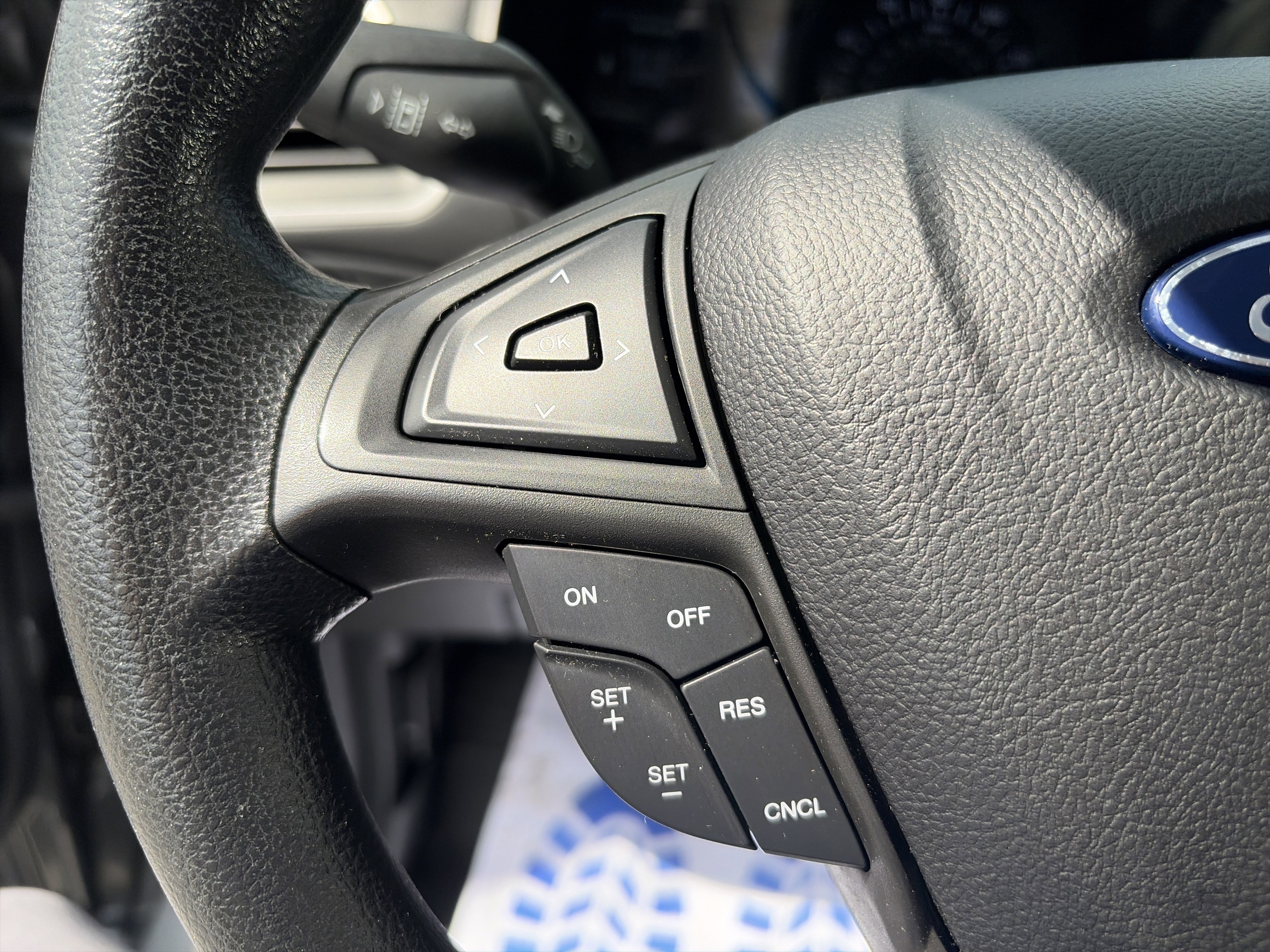 Used 2022 Ford Edge SE w/ Black Appearance Package image 38
