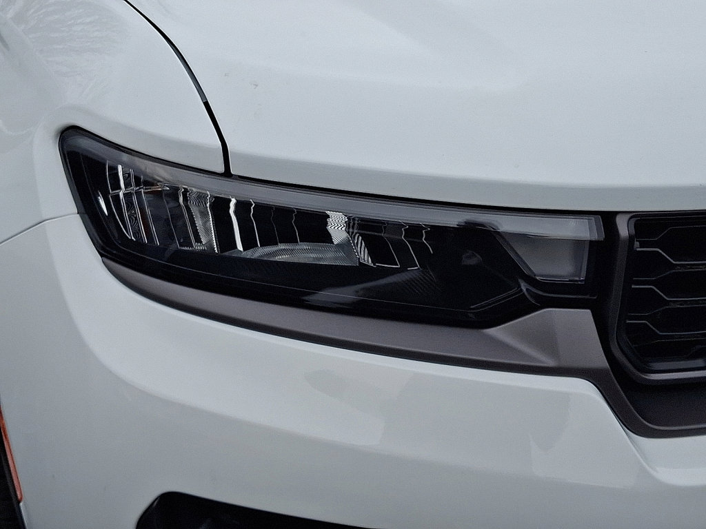 New 2026 Jeep Grand Cherokee L Limited image 3