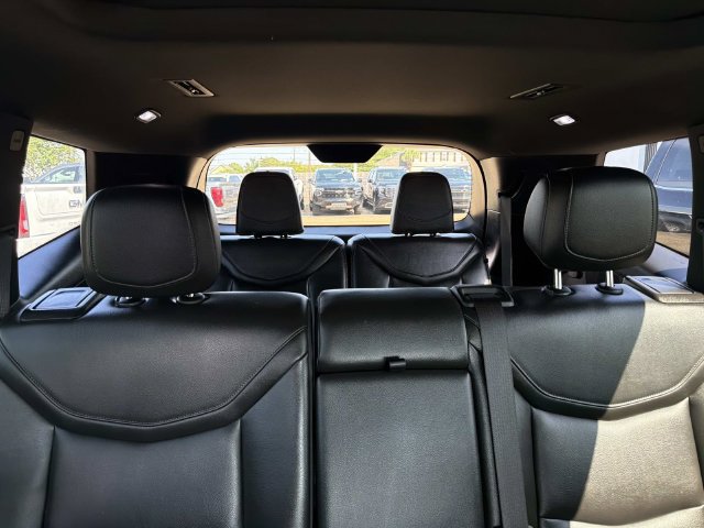 Used 2023 Cadillac XT6 Luxury w/ LPO, Floor Liner Package FWD image 12