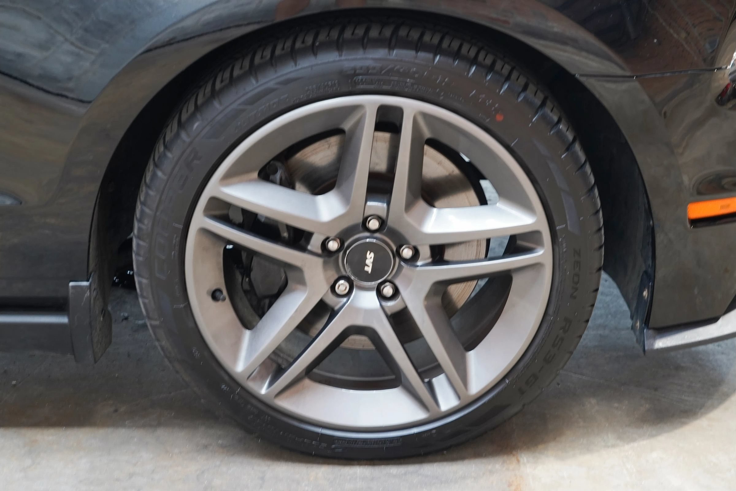 Used 2010 Ford Mustang Shelby GT500 RWD image 60