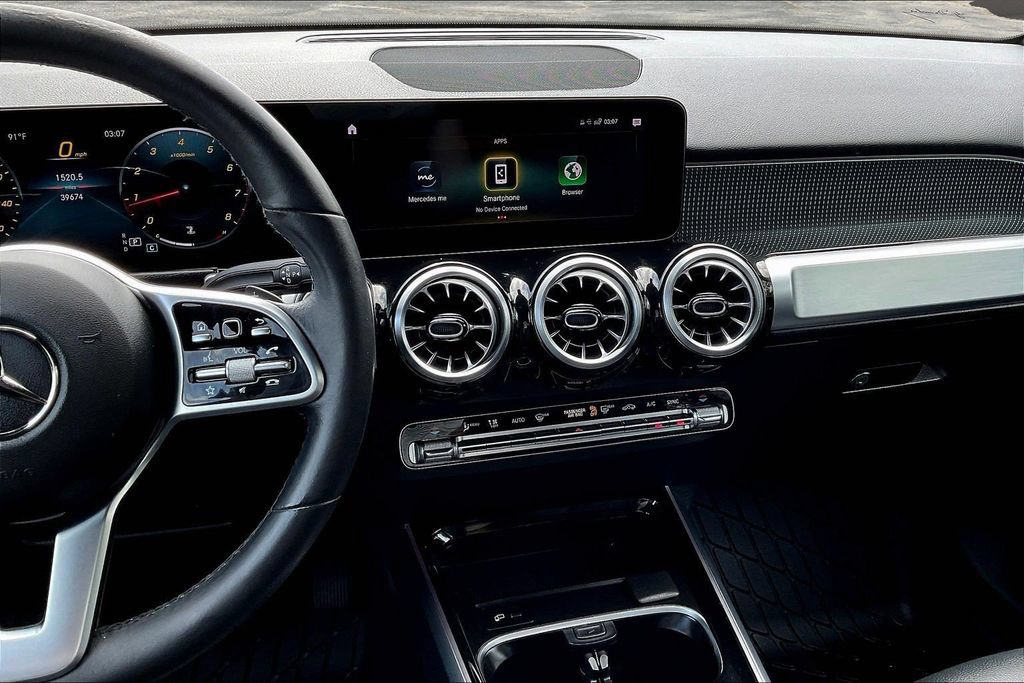 Used 2022 Mercedes-Benz GLB 250 4MATIC image 12