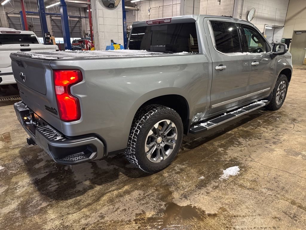 Used 2023 Chevrolet Silverado 1500 High Country w/ LPO, Dark Essentials Package image 4
