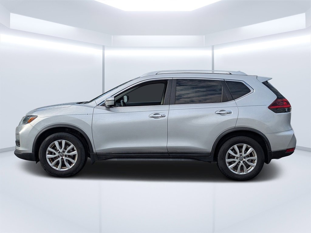 Used 2018 Nissan Rogue SV w/ Premium Package image 6