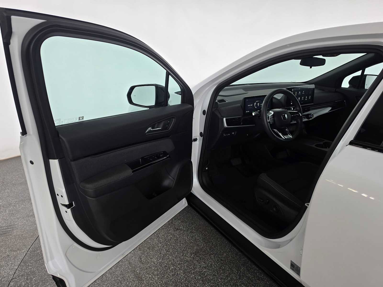 Used 2025 Honda Prologue Eco image 19