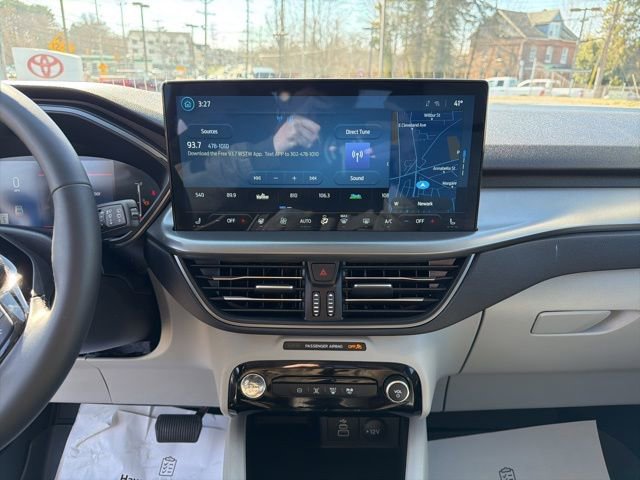 Used 2025 Ford Escape SE image 17