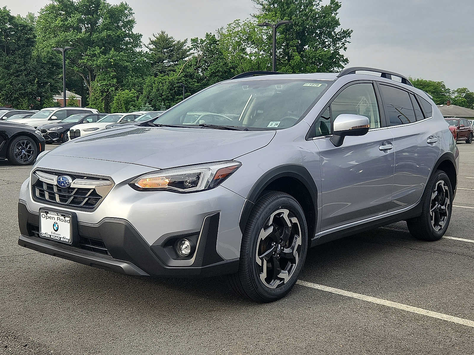 Used 2023 Subaru Crosstrek 2.5i Limited w/ Moonroof Package AWD/4WD image 3