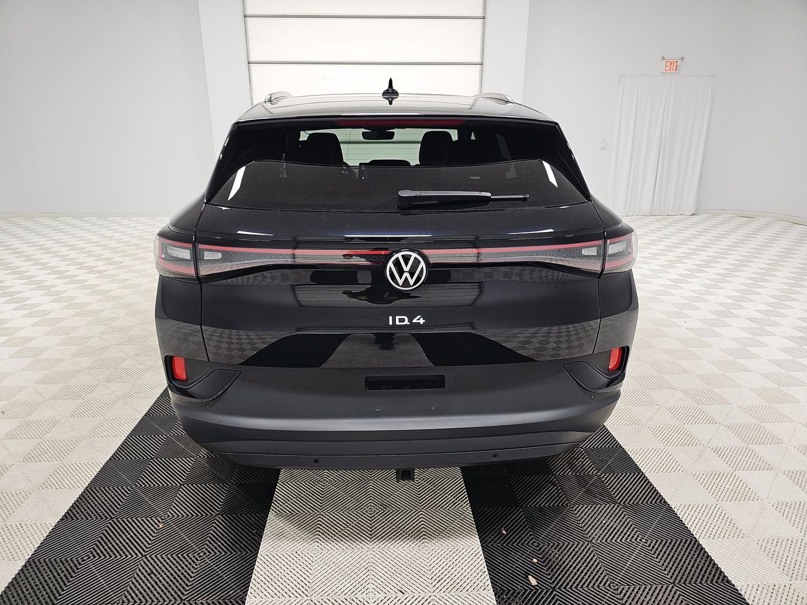 Used 2023 Volkswagen ID.4 Pro S image 5