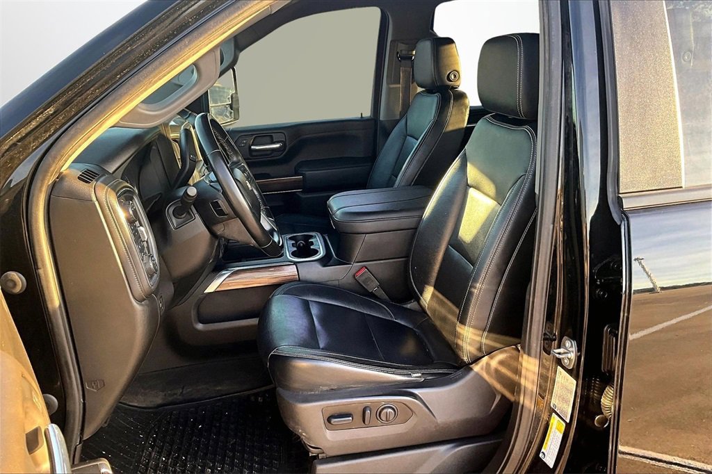 Used 2023 Chevrolet Silverado 3500 LT w/ Texas Edition image 21