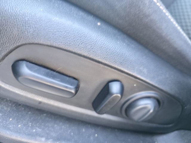 Used 2020 GMC Terrain SLE w/ Driver Convenience Package image 14