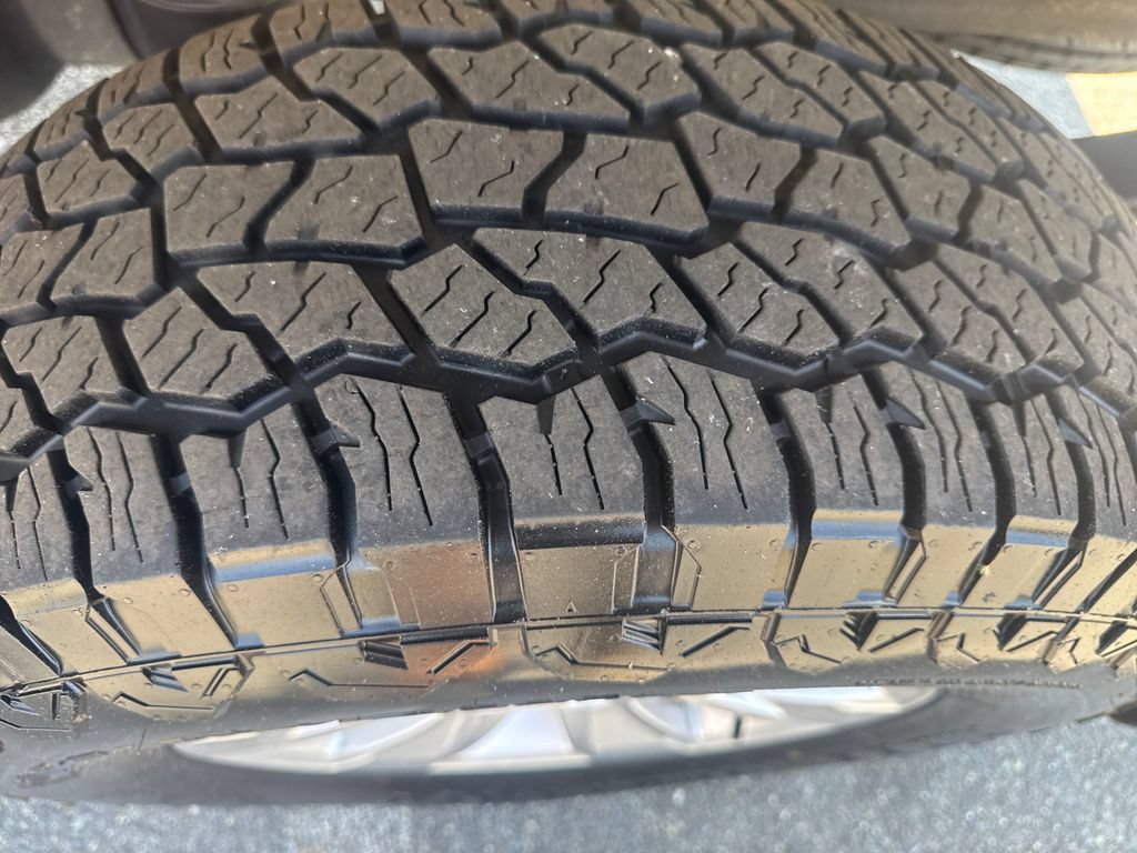 Used 2019 Chevrolet Silverado 1500 LT w/ All-Star Edition AWD/4WD image 13