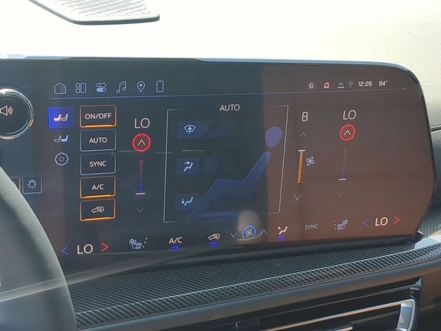 New 2027 Chevrolet Traverse Z71 w/ Enhanced Driving Package AWD/4WD image 29