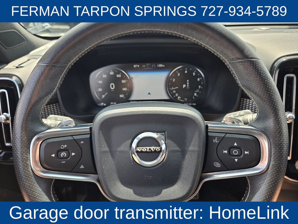 Used 2020 Volvo XC40 T4 R-Design w/ Protection Package Premier image 29