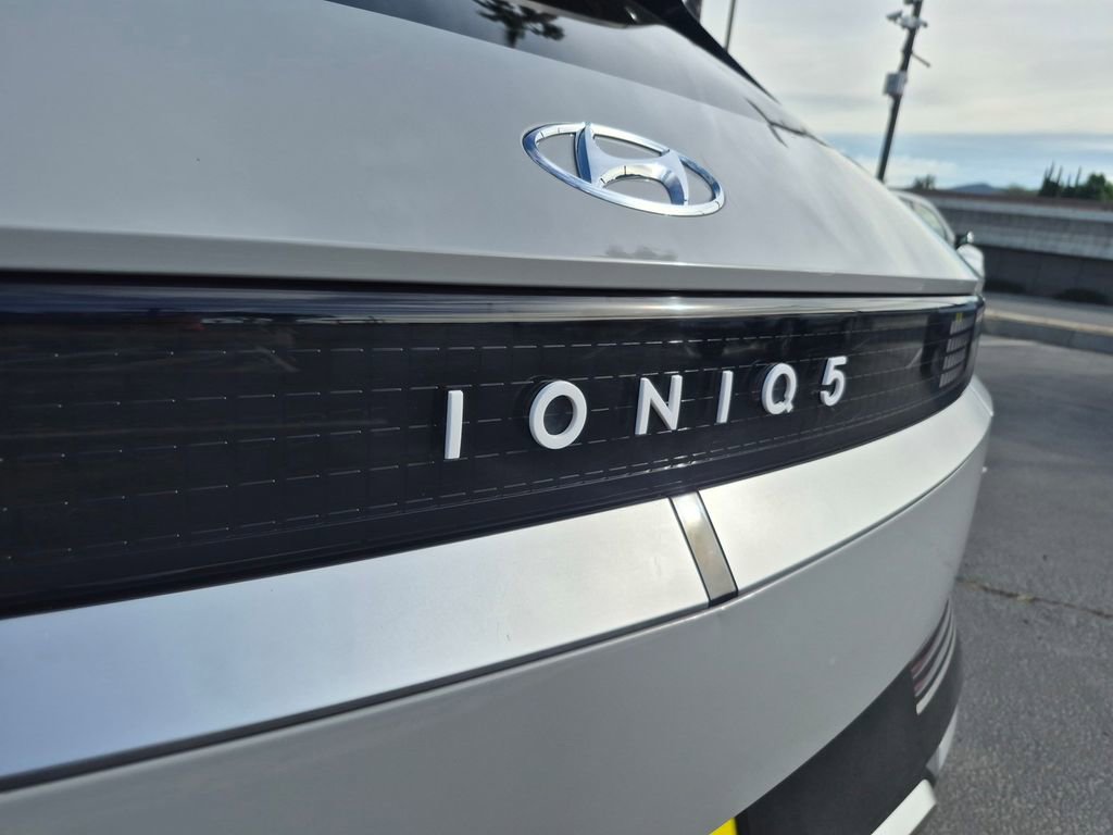 Used 2022 Hyundai Ioniq 5 SE w/ Cargo Package image 10