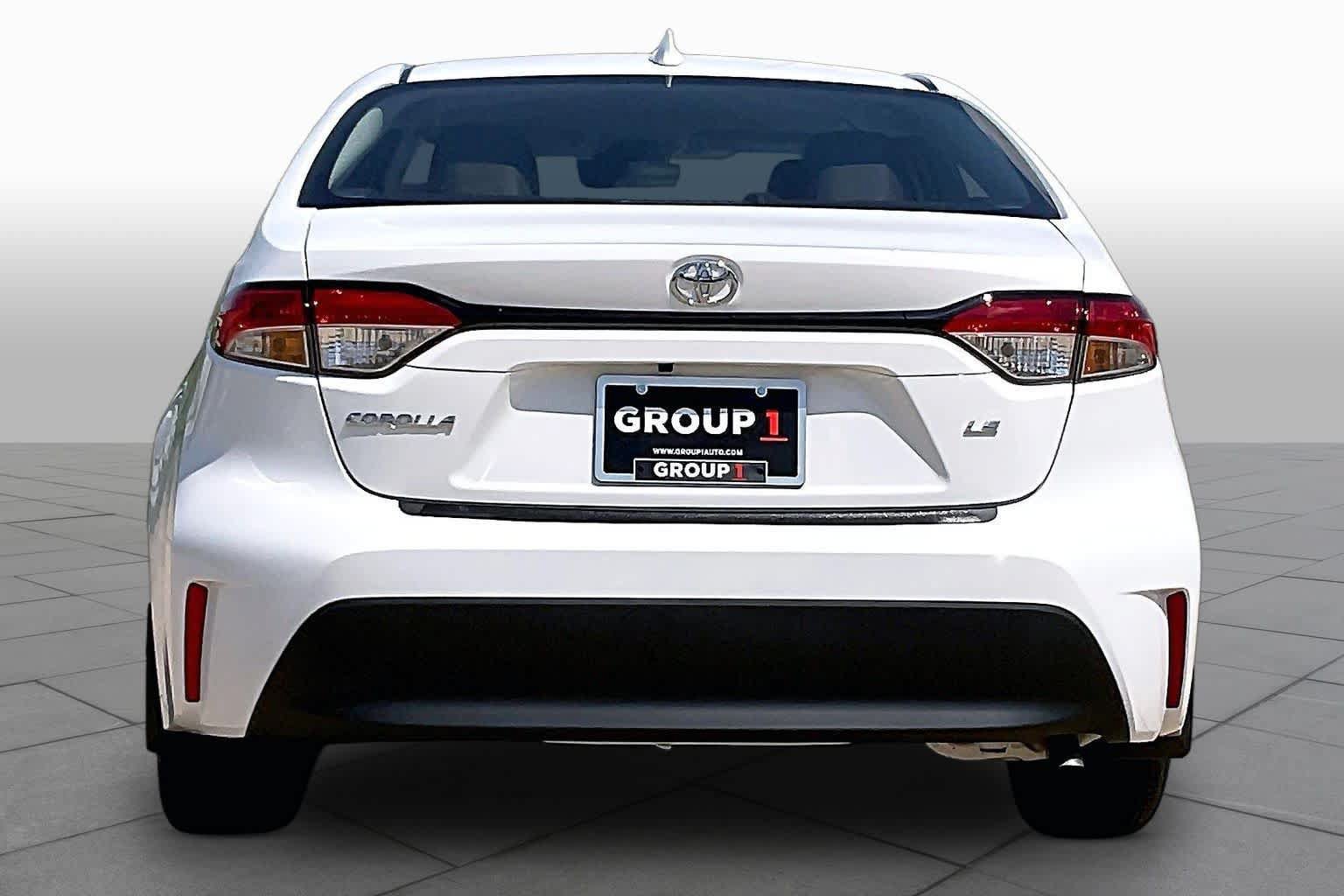 New 2027 Toyota Corolla LE FWD image 4