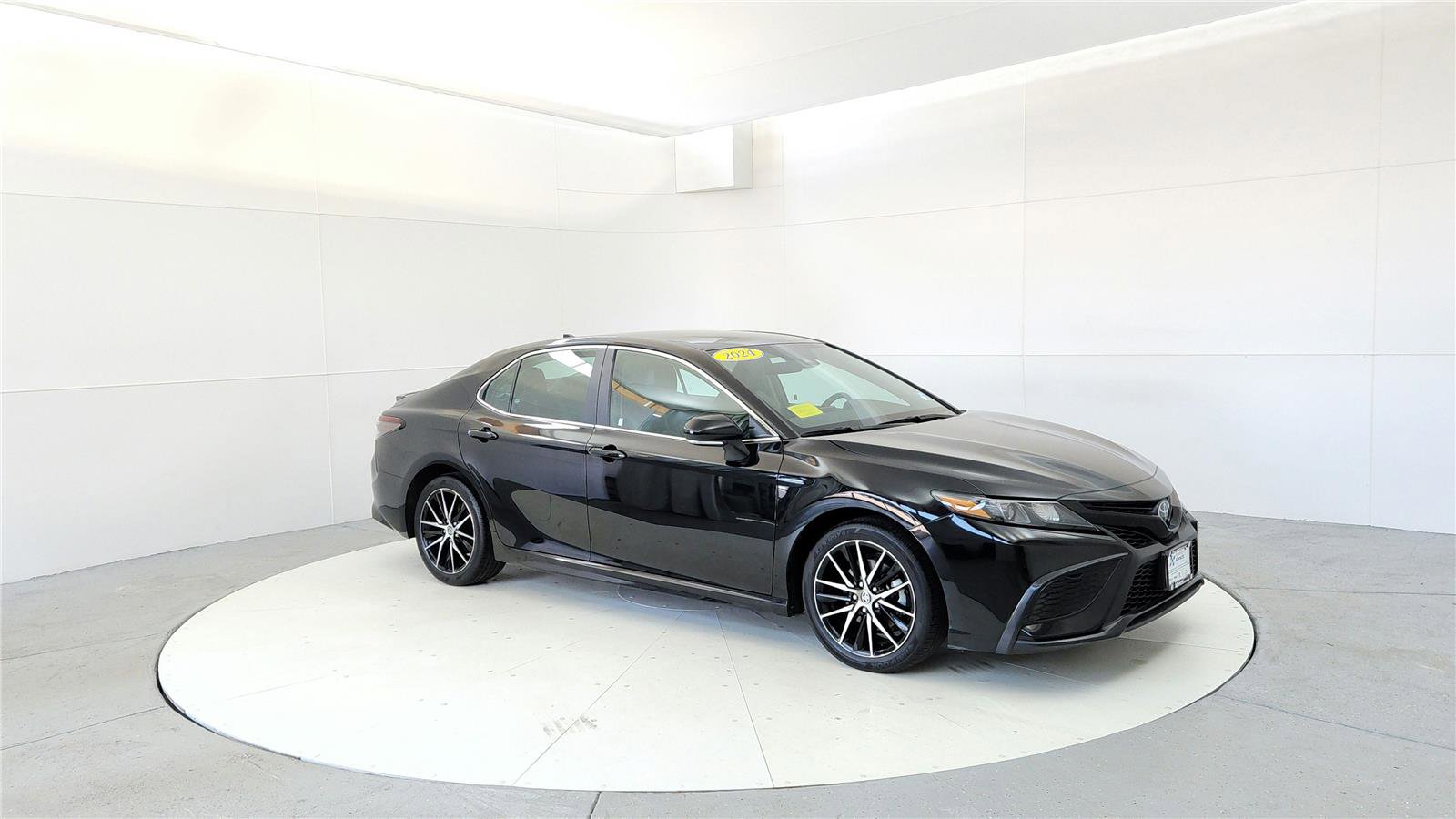 Certified 2024 Toyota Camry SE w/ Cold Weather Package FWD image 7