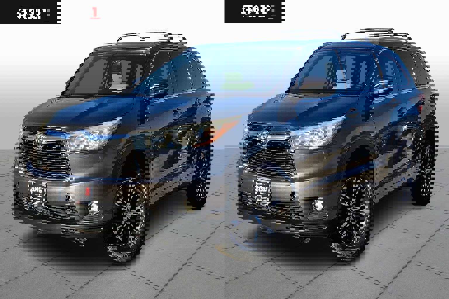 Used 2016 Toyota Highlander XLE image 1