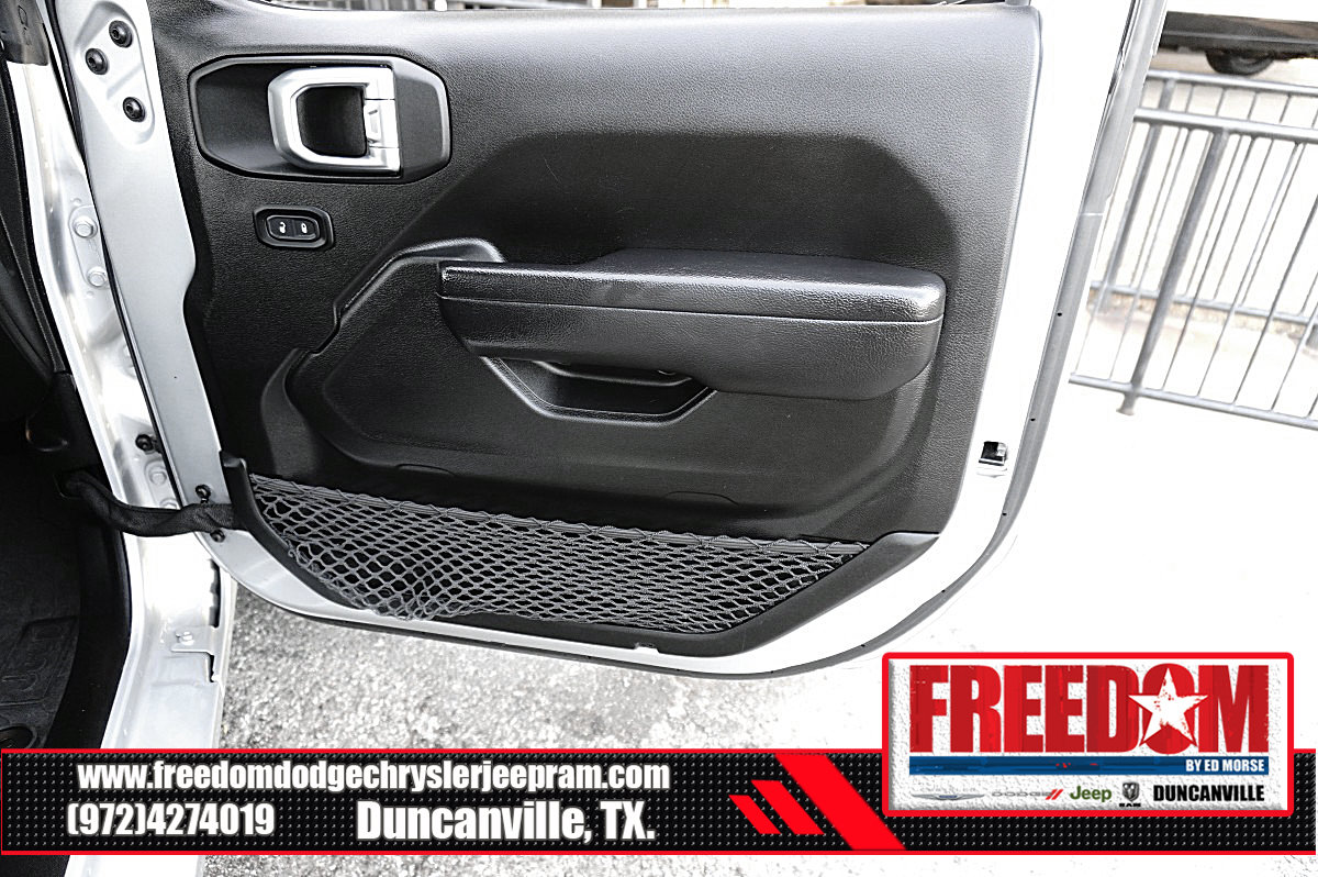 Used 2023 Jeep Gladiator Sport AWD/4WD image 39
