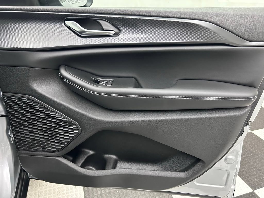 New 2026 Jeep Grand Cherokee L 4WD image 18