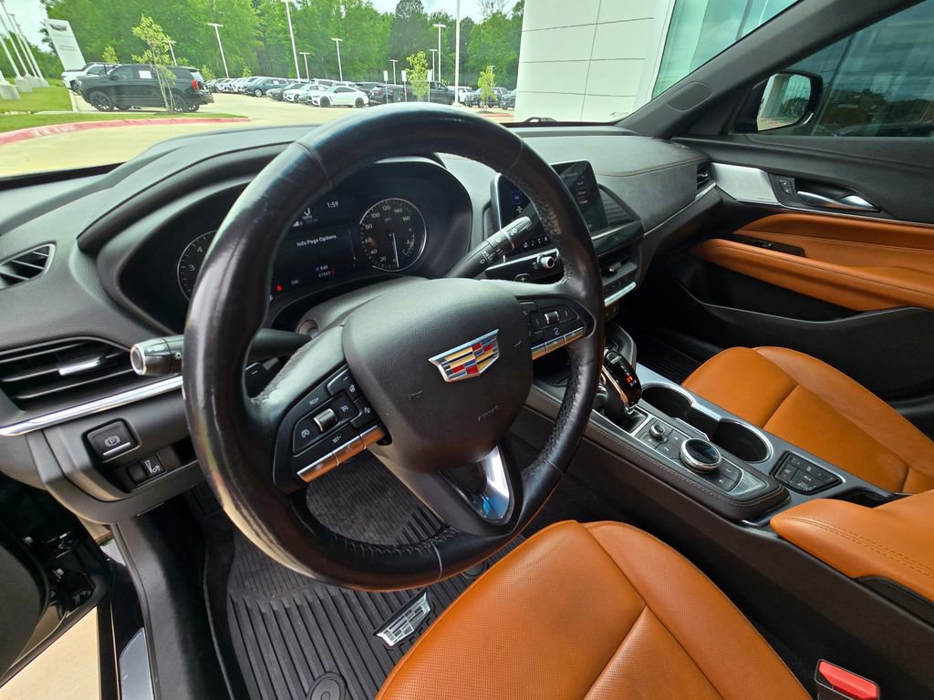 Used 2021 Cadillac CT4 Premium Luxury RWD image 13