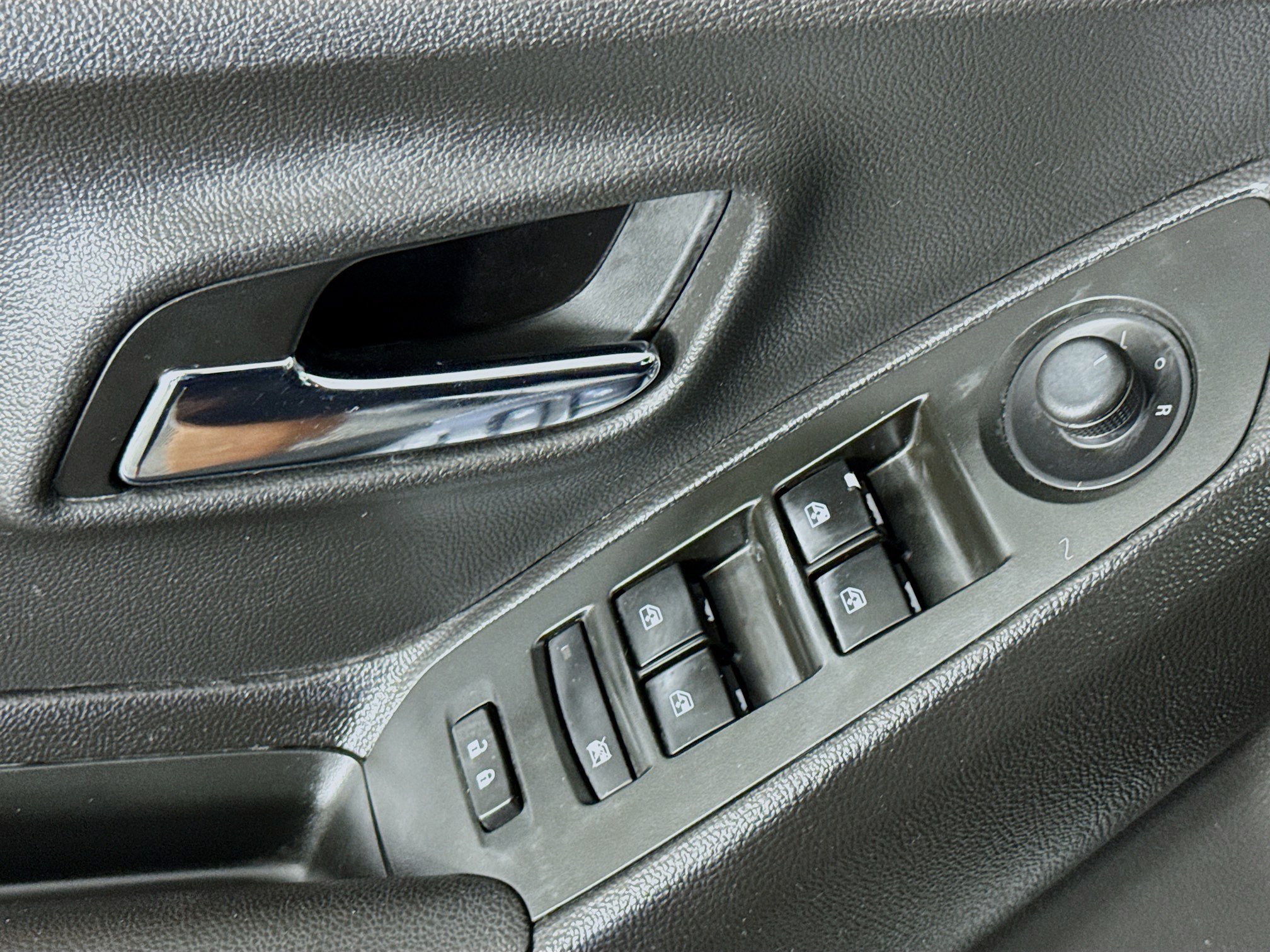 Used 2020 Chevrolet Trax LS FWD image 20