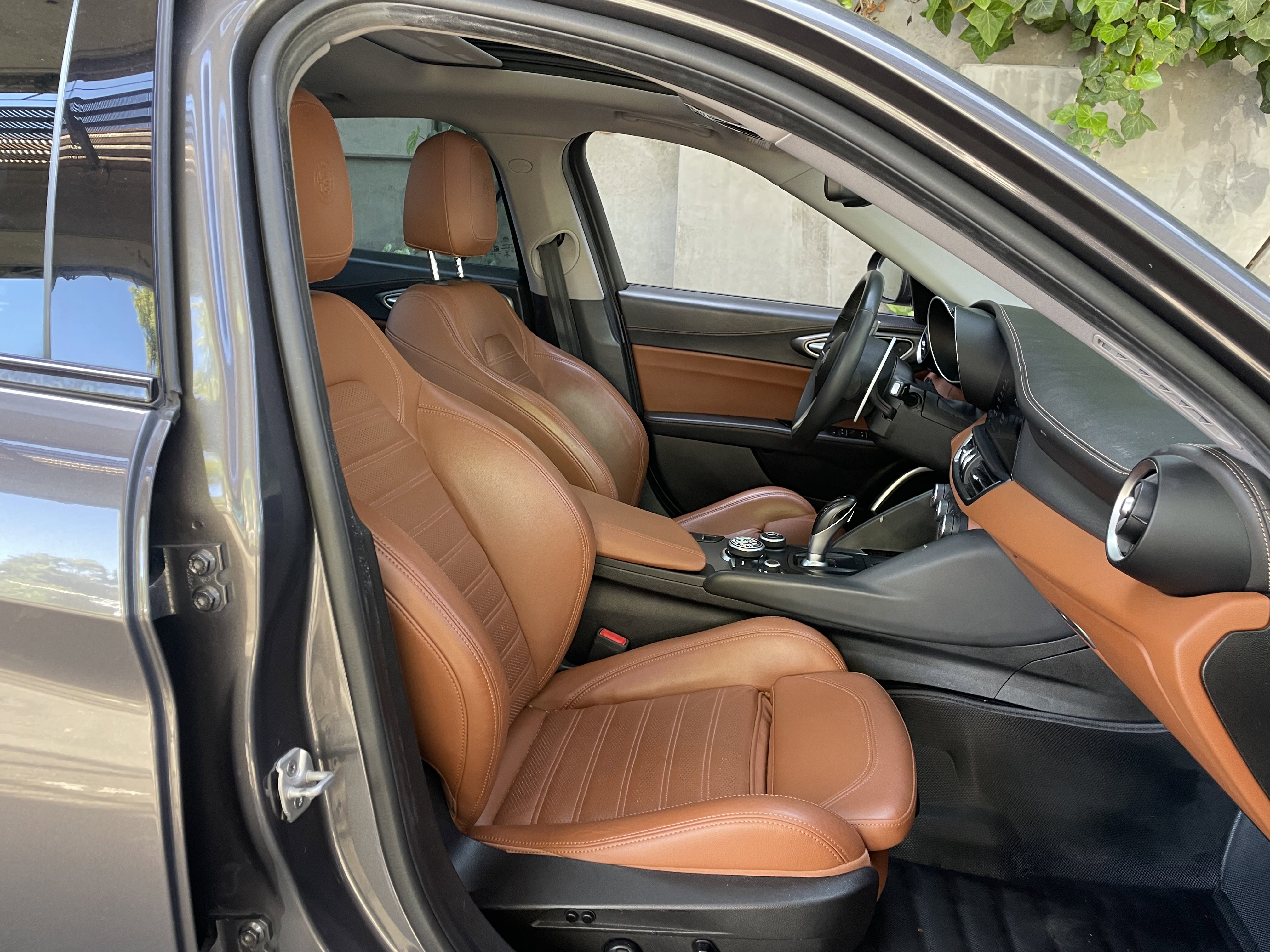 Used 2019 Alfa Romeo Giulia Ti Sport w/ Quick Order Package 22S Sport image 13