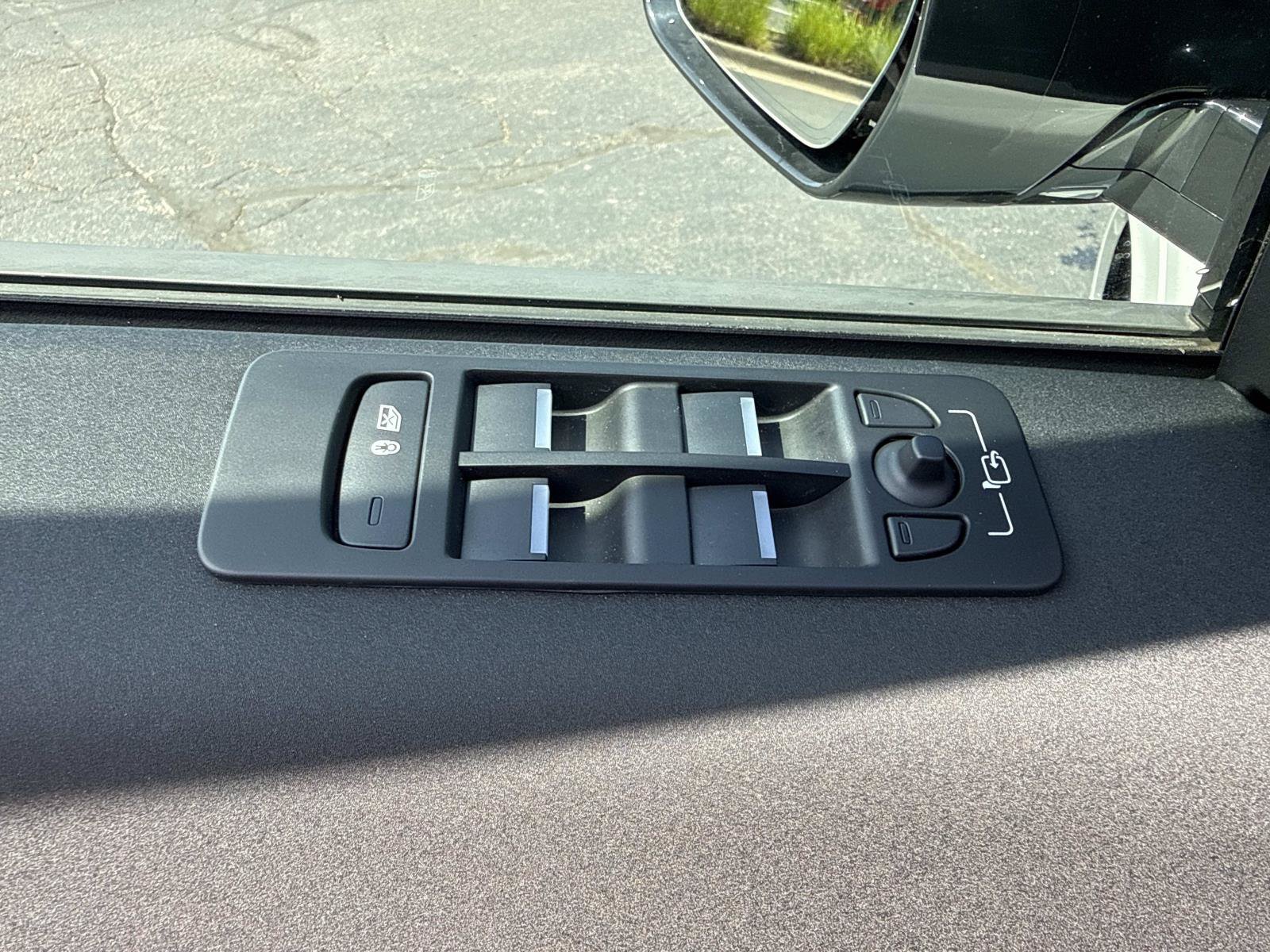 Used 2024 Land Rover Discovery Sport S AWD/4WD image 20