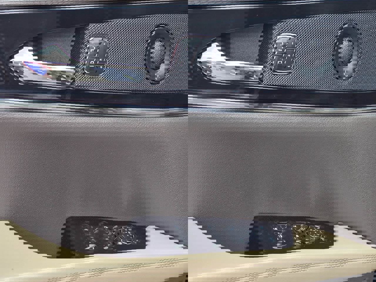 Used 2022 Lincoln Nautilus Reserve w/ Equipment Group 201A image 13