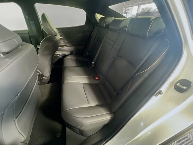 Used 2023 Toyota Crown AWD/4WD image 27